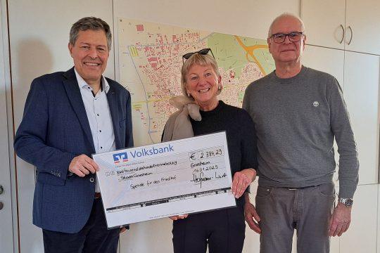Donation for the cemetery. Photo: City of Griesheim