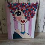Photo: Nadine Molter, prefers to paint brightly colored women&#39;s heads Photo: Nadine Molter