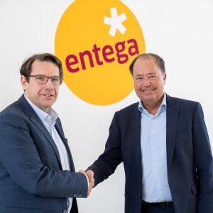 ENTEGA Supervisory Board Chairman and Mayor of the City of Darmstadt, Hanno Benz, and Thomas Schmidt, who will become the new ENTEGA CEO on January 1, 2026 (from left). Photo: Entega