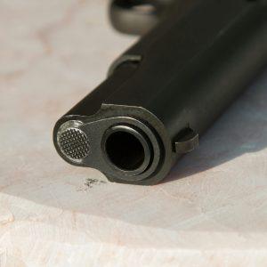 Broń: Pistolet