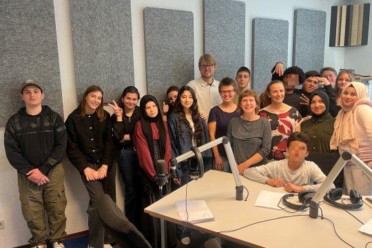 260525 We take Radio_gruppenbild