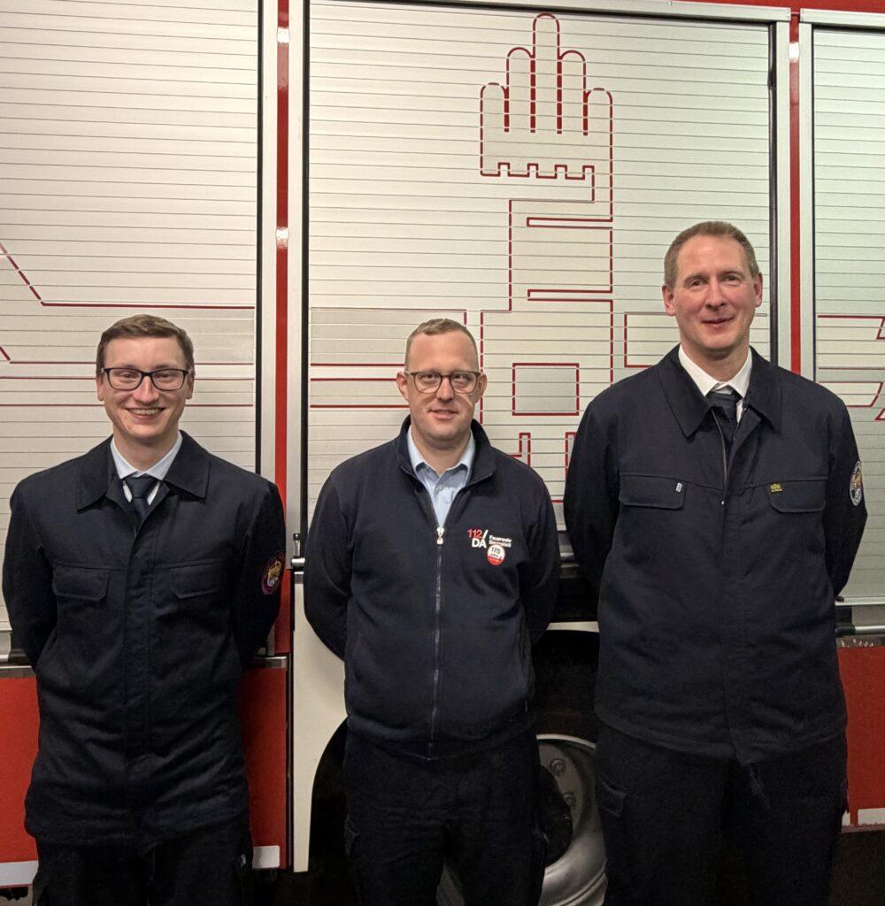 Jefes de brigada de bomberos, de izquierda a derecha: Pascal Daum, Sebastian Melk, Marcus Sattler. Foto: FFW