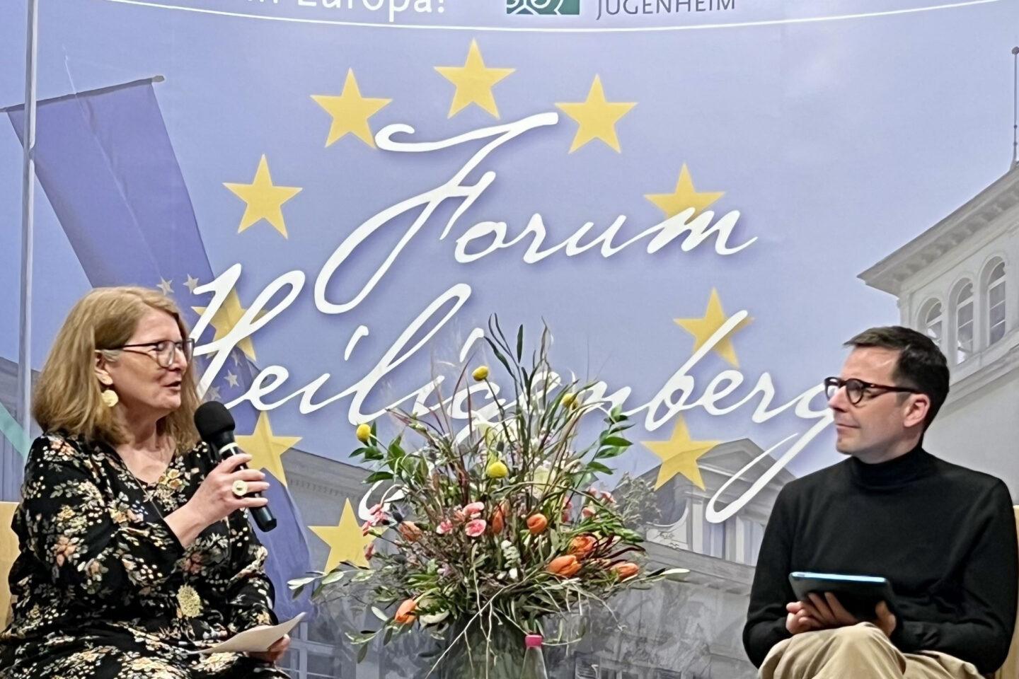 Moderatorin Anja Simon, Dr.Sascha Hach, Peace Research Institute Frankfurt, Leibniz-Institut für Friedens- und Konfliktforschung