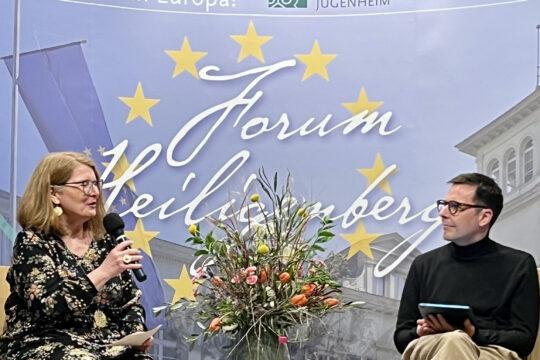 Moderatrice: Anja Simon, Dott. Sascha Hach, Istituto di ricerca sulla pace di Francoforte, Istituto Leibniz per la ricerca sulla pace e sui conflitti