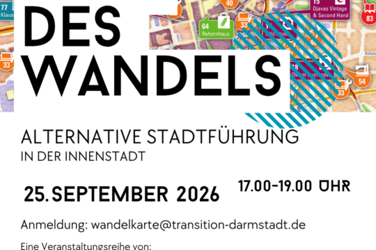 Les participants à une visite de la ville de Darmstadt axée sur le développement durable, organisée par World Shop Darmstadt, découvrent des projets de commerce équitable et de pratiques commerciales durables.