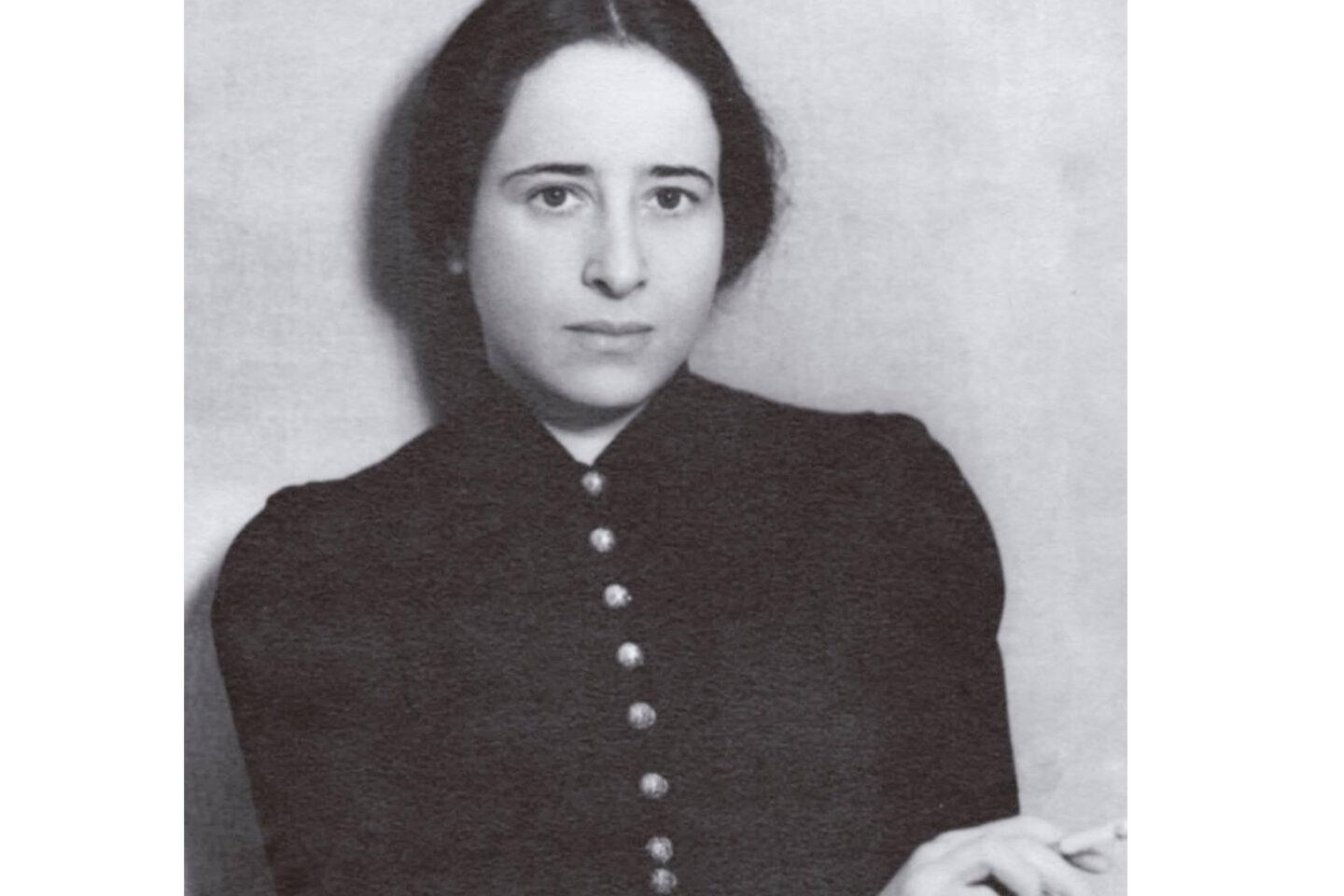 Hannah Arendt, 1933. Photo : inconnu / Wikimedia Commons, domaine public