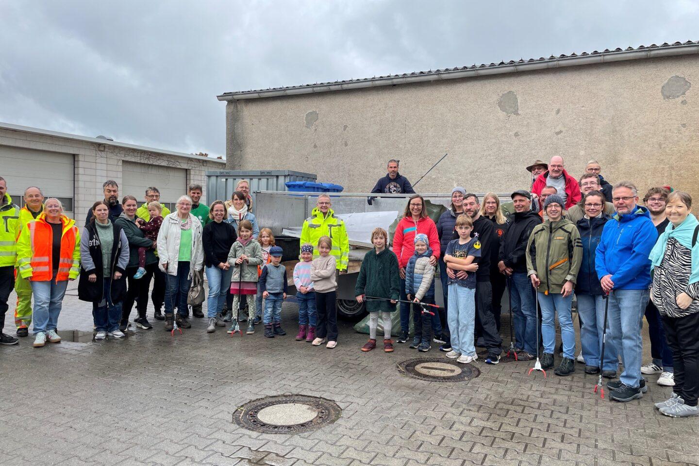 Akcja wolontariackiej zbiórki śmieci w Seeheim-Jugenheim